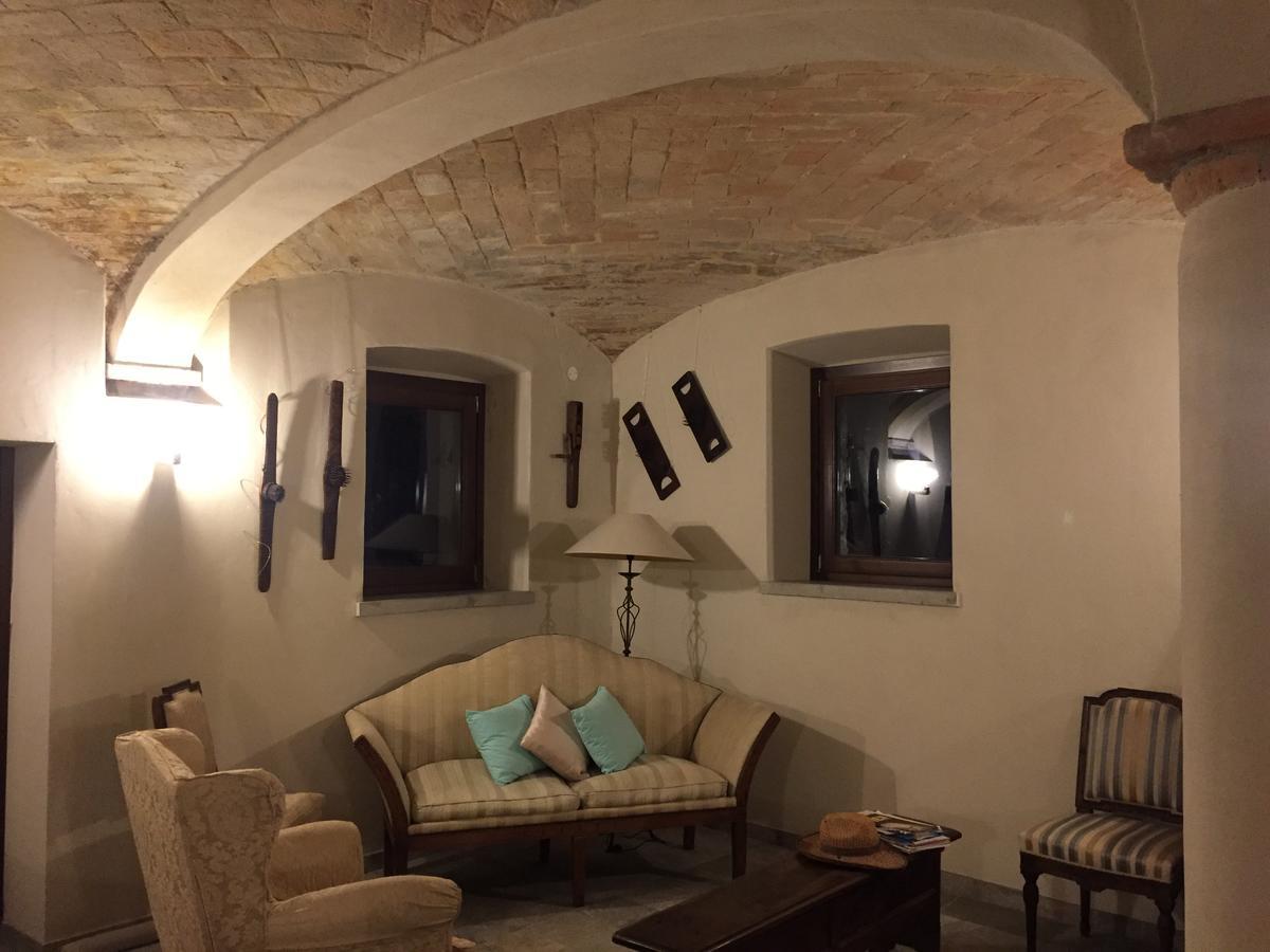 Agriturismo Laterzola 3.0 费伦佐拉亚达 外观 照片